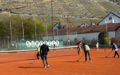 Die Plätze wurden mit Rekordzahl von Helfern spielbereit gemacht ! Herzlichen Dank für euren Einsatz !!!